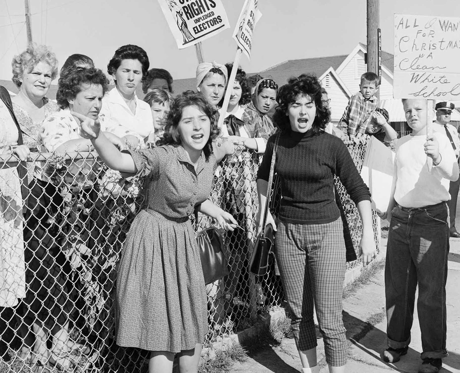 Segregationist mothers yell at black schoolchildren, Frantz Elementary